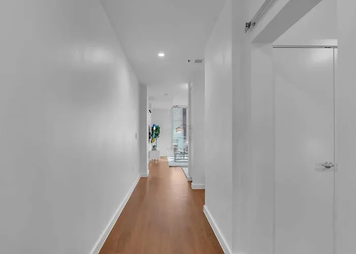 Apartment Sleek 1br Near Bokcenter-gym,lounge,balcony,petok Tulsa